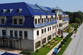 Гостиница Hotel Park Kajetany  Гмина Надажин